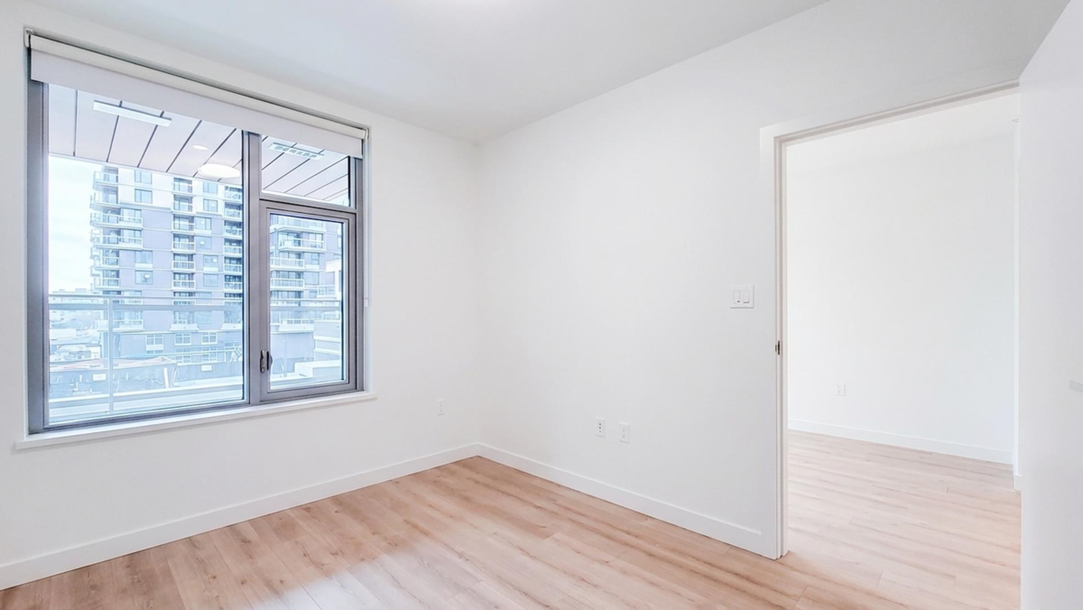 Outdoor Patio Photo of 327 755 Harbourside Drive, North Vancouver, BC