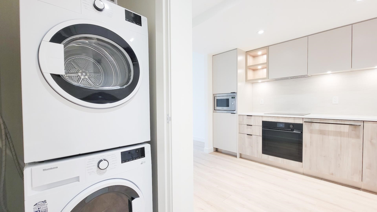 Walk-In Closet Photo of 327 755 Harbourside Drive, North Vancouver, BC