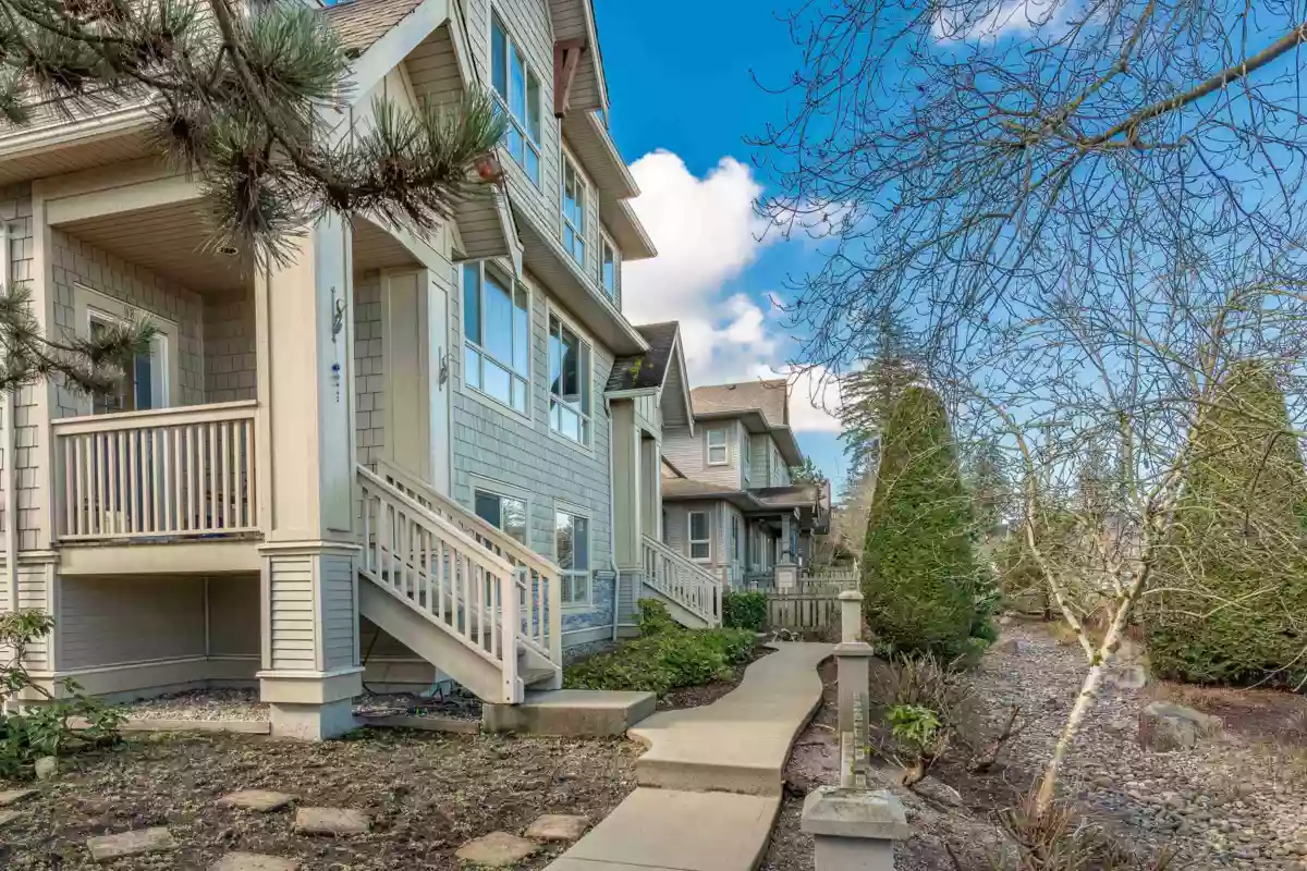 Backyard Photo of 99 2738 158 Street, Surrey, BC