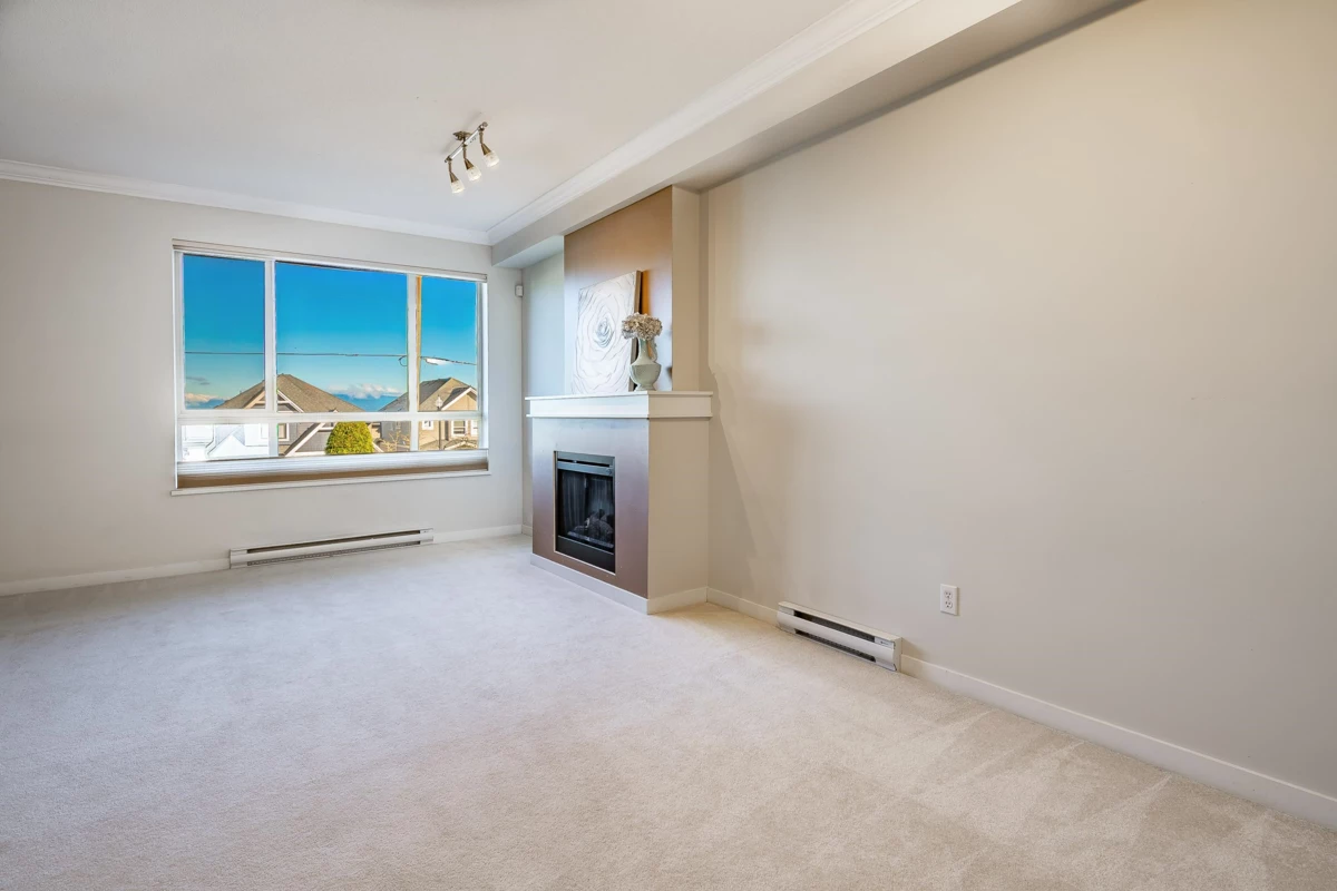 Kitchen Island Photo of 99 2738 158 Street, Surrey, BC