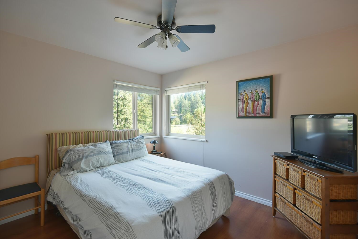 Front Yard Photo of 12886 Lagoon Road, Madeira Park, BC