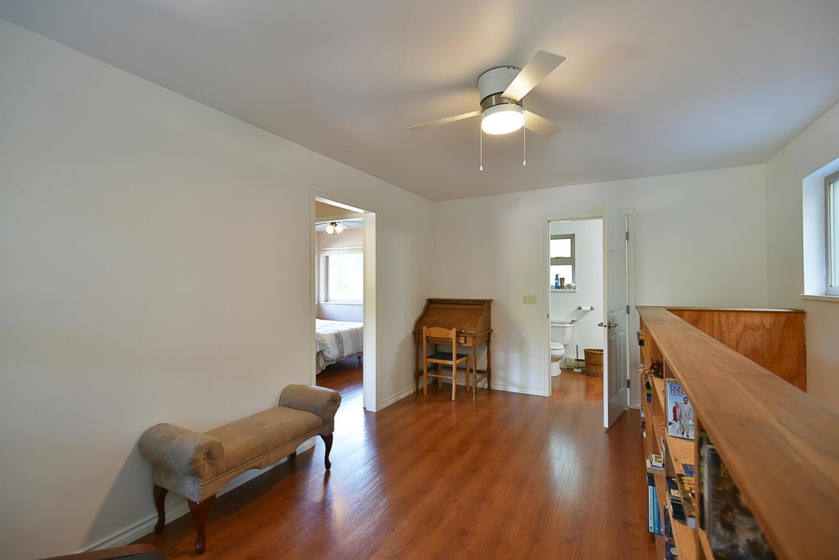 Outdoor Deck Photo of 12886 Lagoon Road, Madeira Park, BC