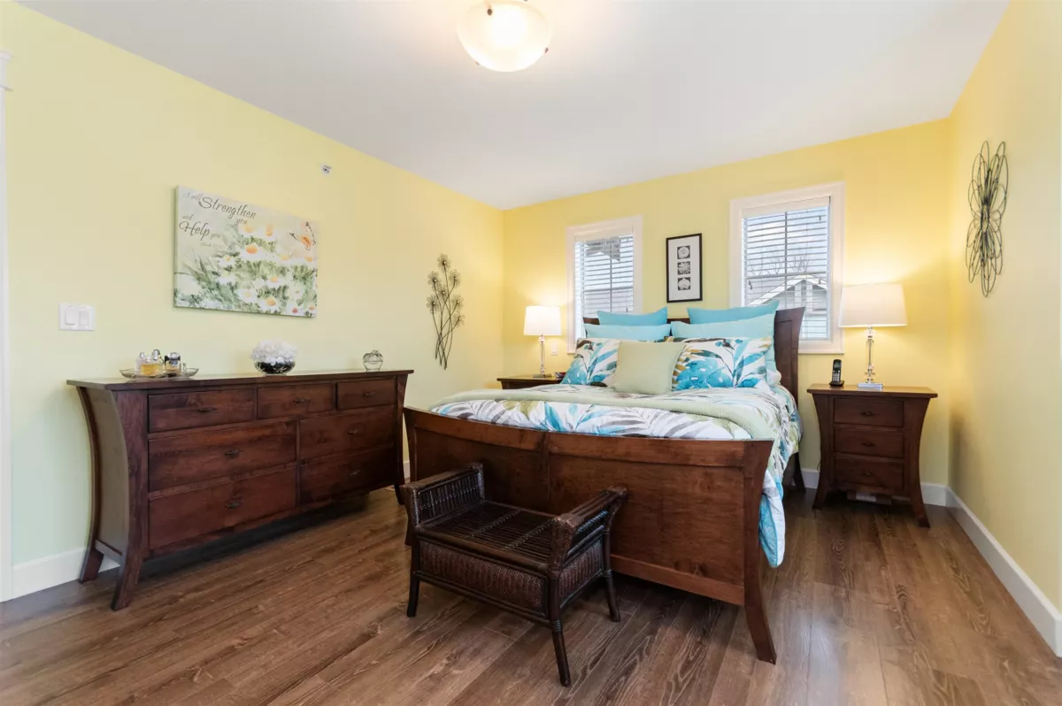 Entry Foyer Photo of 8 45025 Wolfe Road, Chilliwack, BC