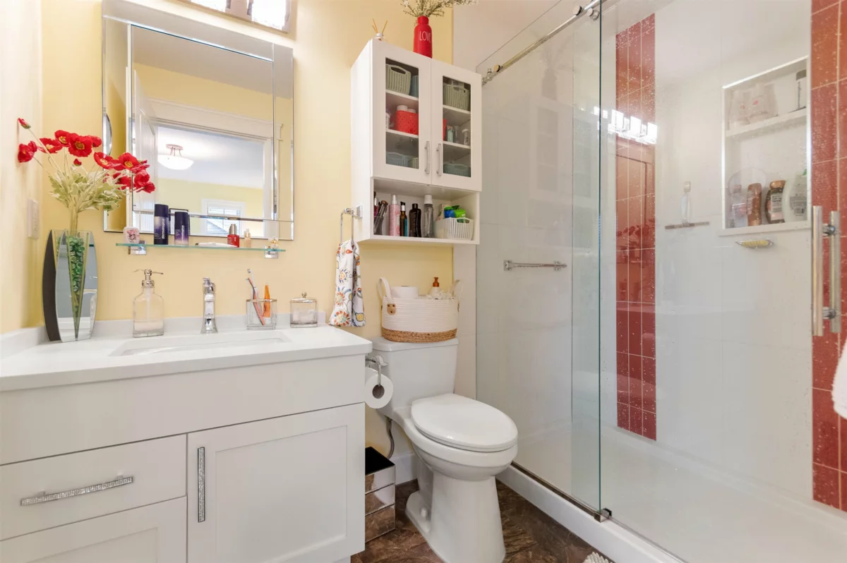 Garage Interior Photo of 8 45025 Wolfe Road, Chilliwack, BC