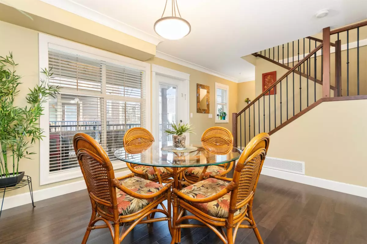 Kitchen Island Photo of 8 45025 Wolfe Road, Chilliwack, BC