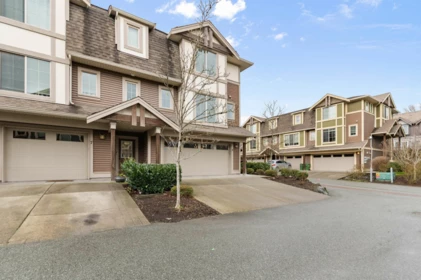 8 45025 Wolfe Road, Chilliwack, BC, Chilliwack — Townhouse for sale