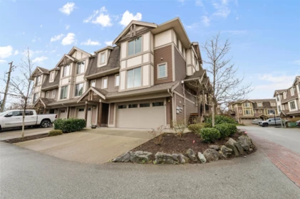8 45025 Wolfe Road, Chilliwack, BC, Chilliwack — Townhouse for sale