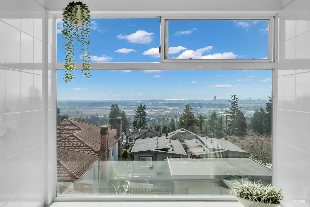 Mudroom Photo of 5110 Mckee Street, Burnaby, BC