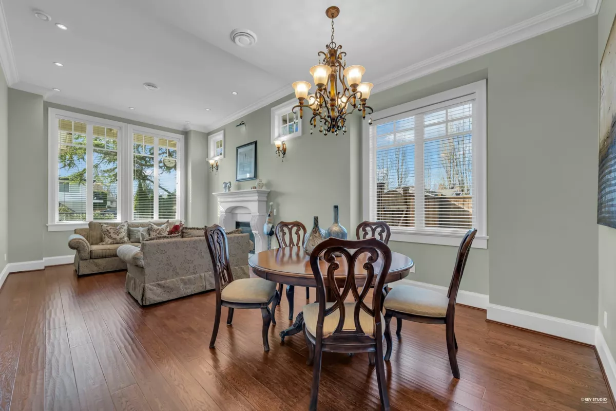 Kitchen Photo of 3317 Bentinck Place, Richmond, BC