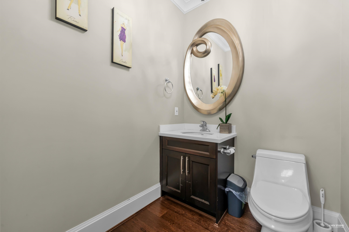 Laundry Room Photo of 3317 Bentinck Place, Richmond, BC