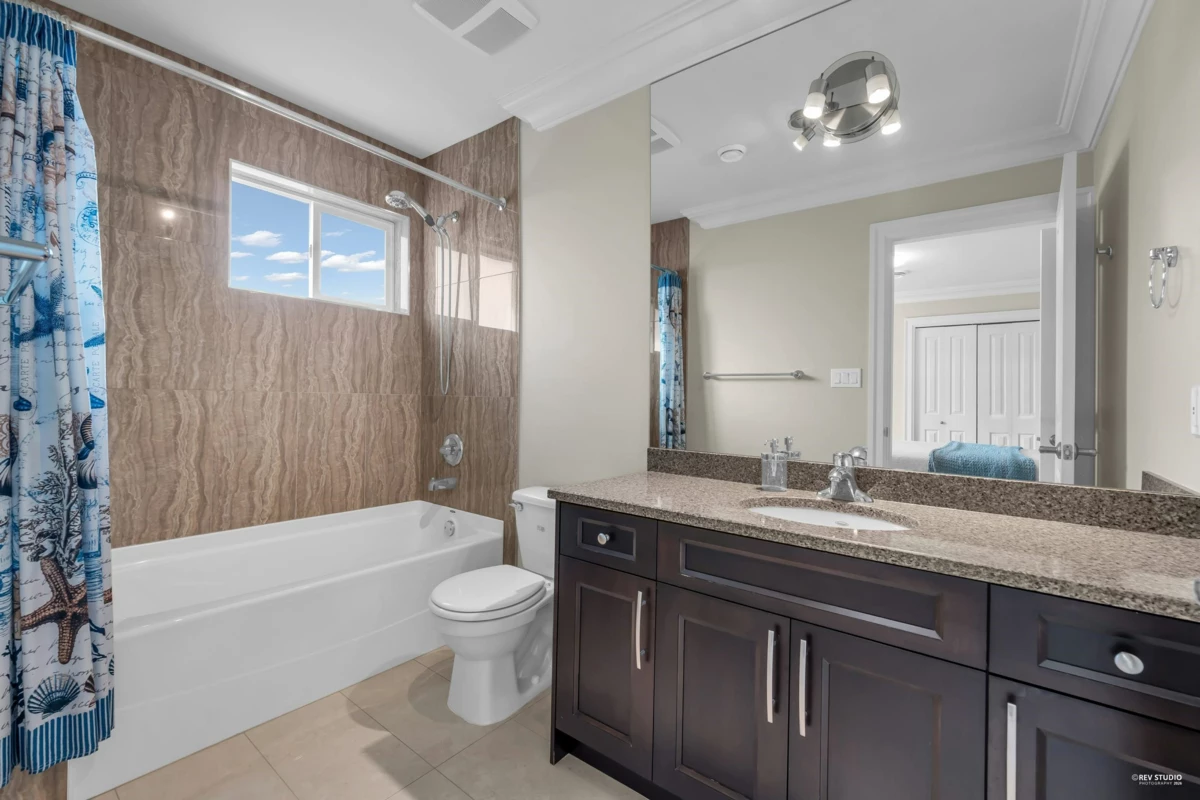 Swimming Pool Photo of 3317 Bentinck Place, Richmond, BC