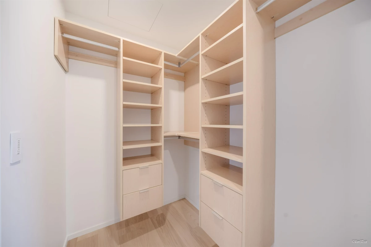 Kitchen Island Photo of 1302 1568 Alberni Street, Vancouver, BC
