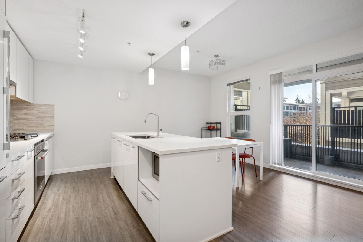 Dining Area Photo of 222 9500 Tomicki Avenue, Richmond, BC
