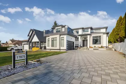17875 59a Avenue, Surrey, BC