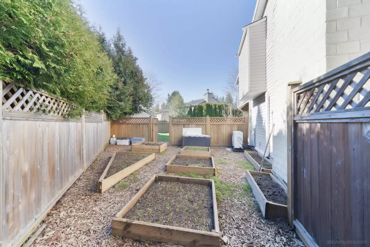 Dining Area Photo of 5003 205 Street, Langley, BC