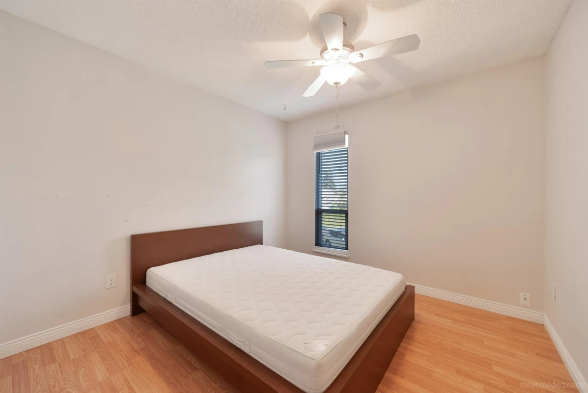 Powder Room Photo of 5003 205 Street, Langley, BC