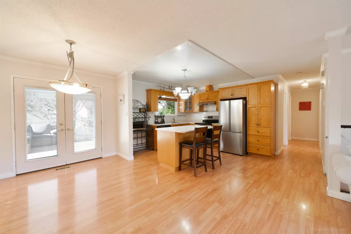 Primary Bathroom Photo of 5003 205 Street, Langley, BC