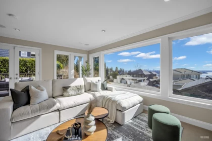 Family Room Photo of 1460 Nelson Avenue, West Vancouver, BC