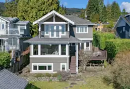 1460 Nelson Avenue, West Vancouver, BC