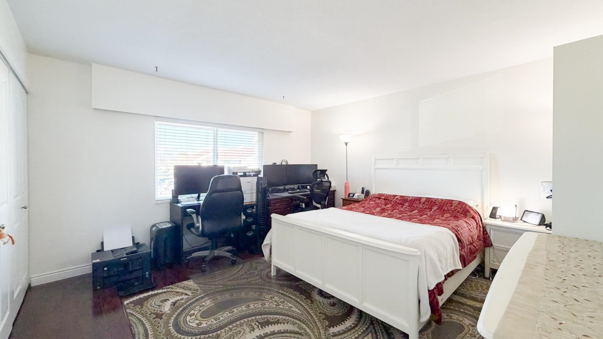 Basement Recreation Room Photo of 117 9700 Glenacres Drive, Richmond, BC