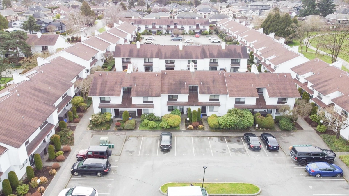 Garden / Landscaping Photo of 117 9700 Glenacres Drive, Richmond, BC