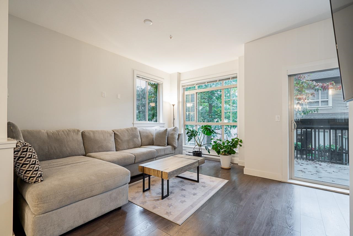 Dining Area Photo of 74 11305 240 Street, Maple Ridge, BC