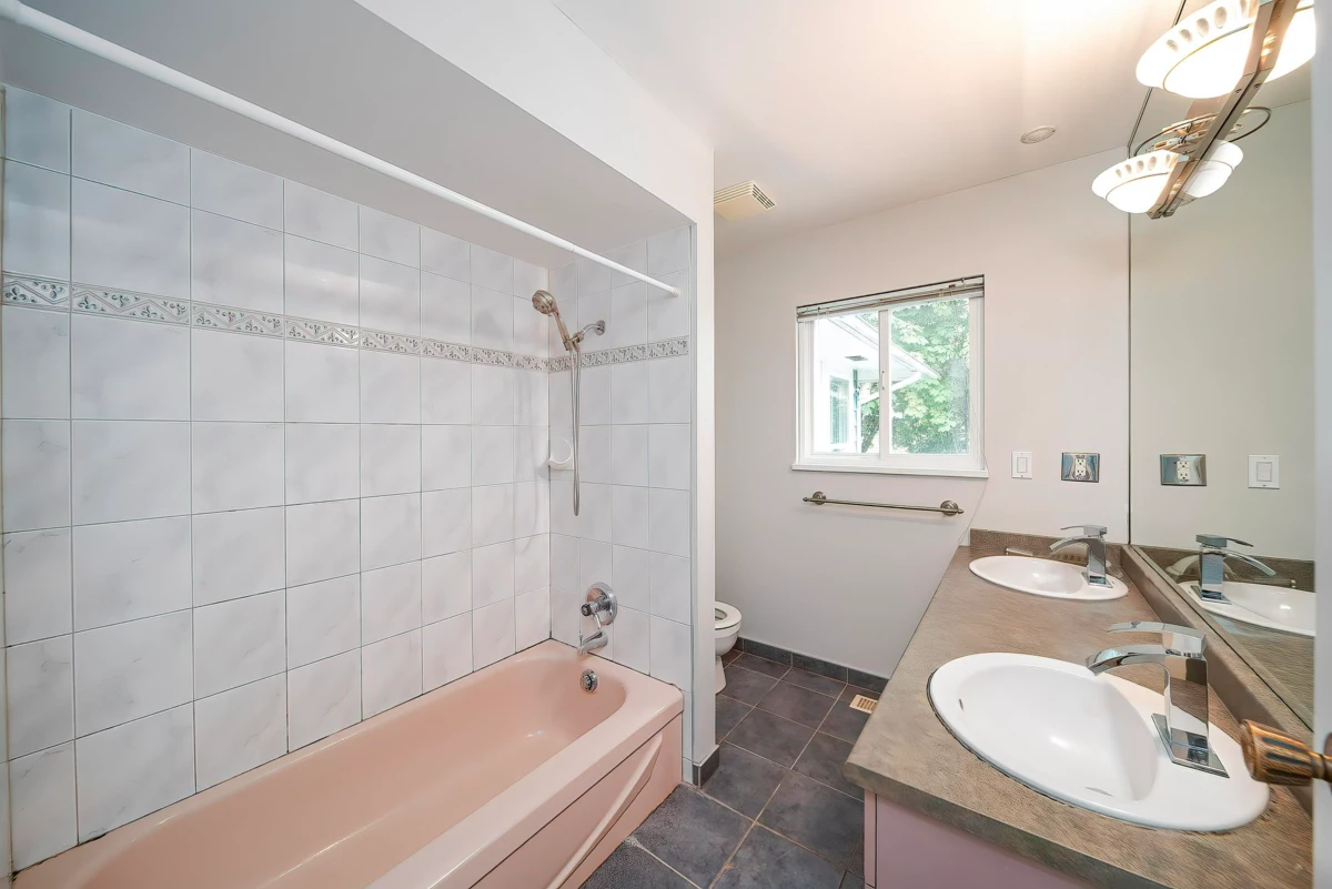 Neighborhood Park Photo Near 11700 Kingfisher Drive, Richmond, BC