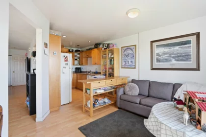 B 403 Alder Street, North Vancouver, BC