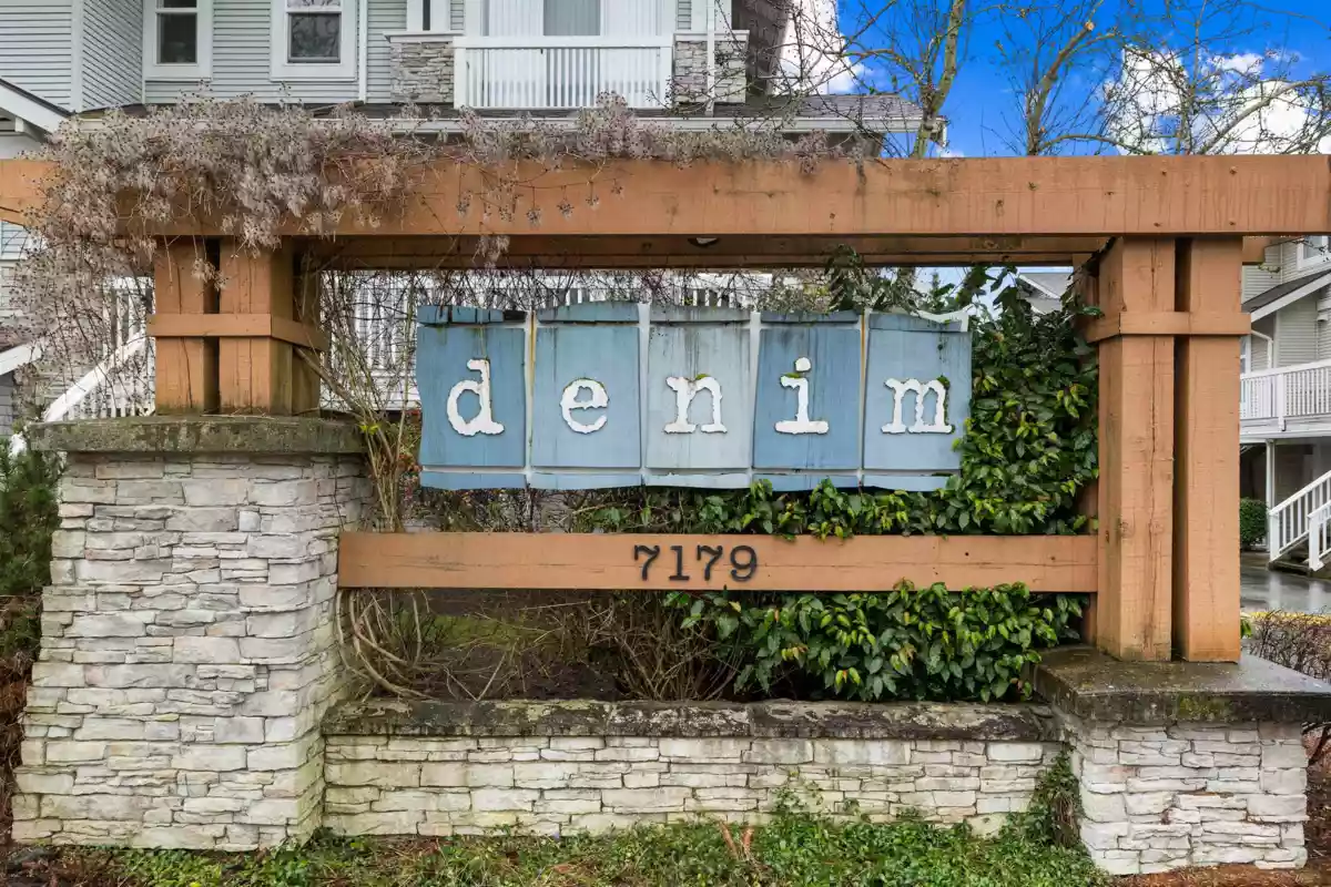 Aerial View of 61 7179 201 Street, Langley, BC