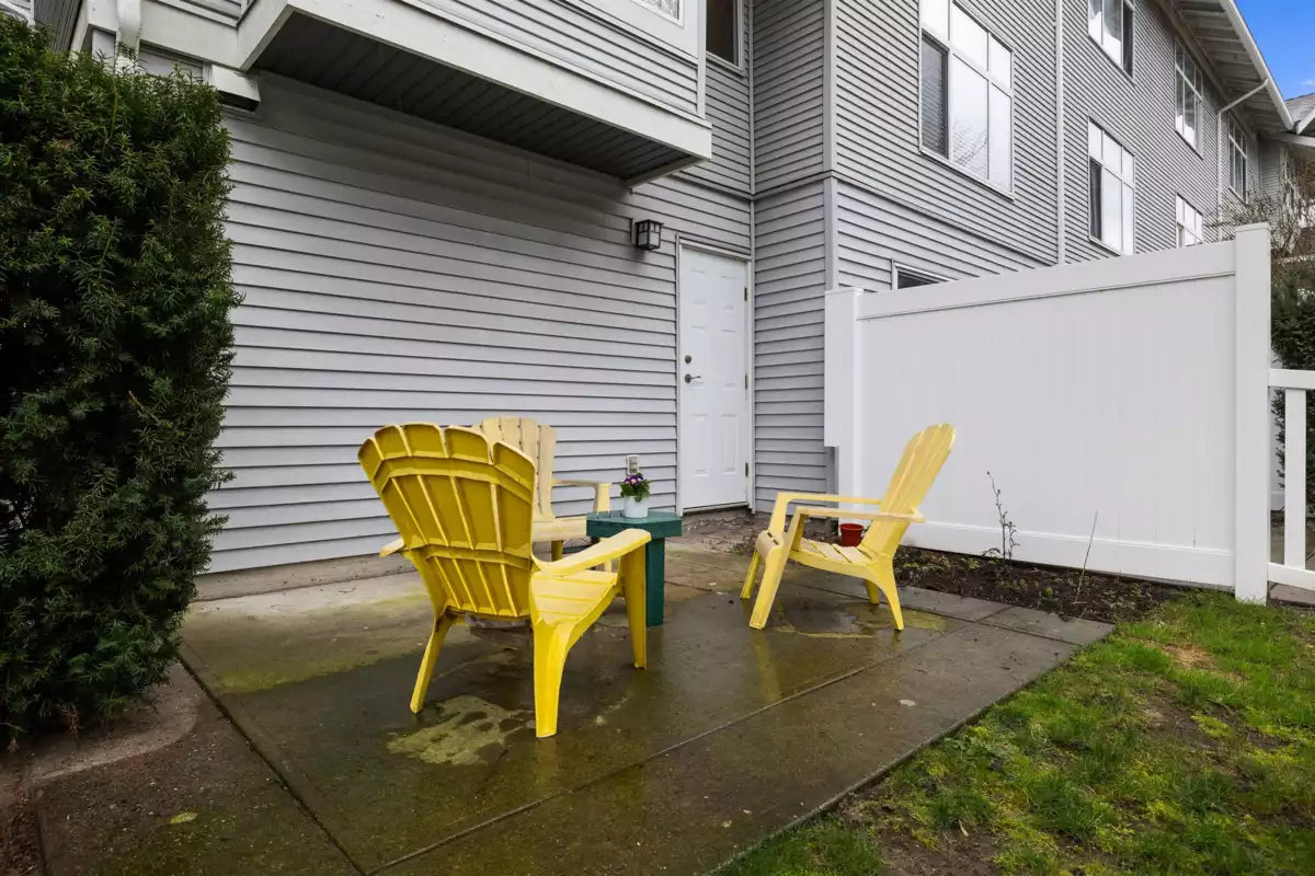 Front Yard Photo of 61 7179 201 Street, Langley, BC