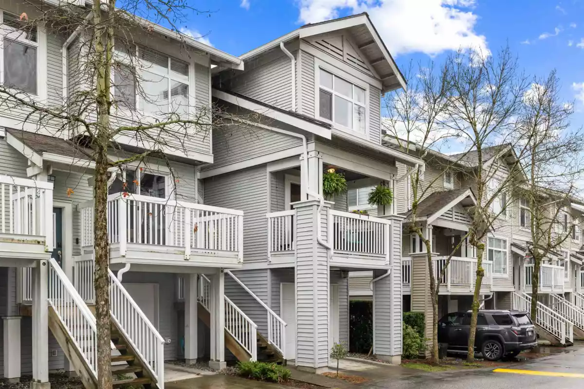 Hot Tub / Spa Photo of 61 7179 201 Street, Langley, BC