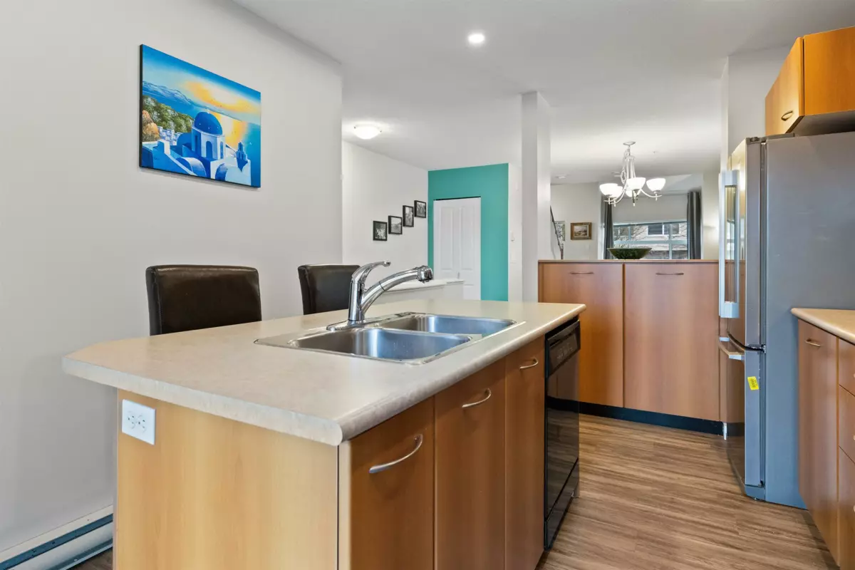 Kitchen Photo of 61 7179 201 Street, Langley, BC