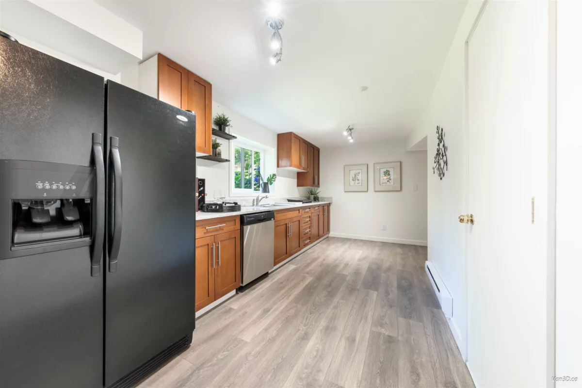 Basement Recreation Room Photo of 949 Hartford Place, North Vancouver, BC