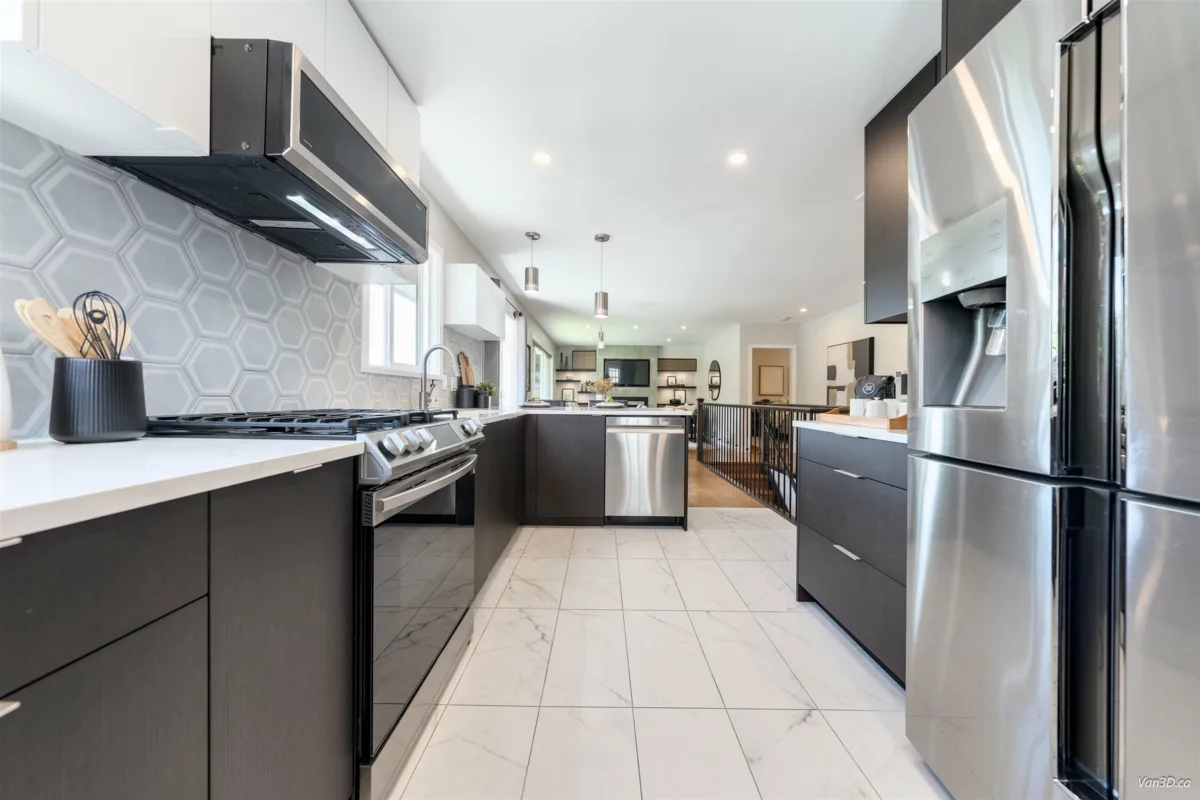 Breakfast Nook Photo of 949 Hartford Place, North Vancouver, BC