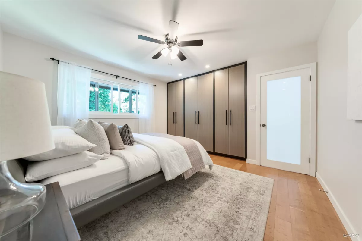 Primary Bedroom Photo of 949 Hartford Place, North Vancouver, BC