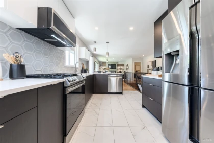 Breakfast Nook Photo of 949 Hartford Place, North Vancouver, BC