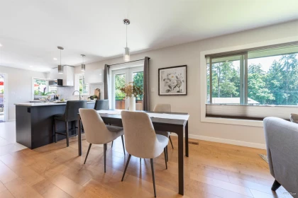 Kitchen Photo of 949 Hartford Place, North Vancouver, BC