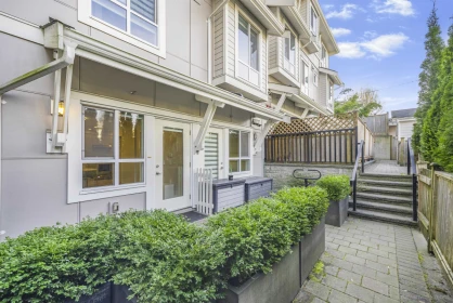 Entry Foyer Photo of 13 2717 Horley Street, Vancouver, BC