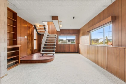 Basement Recreation Room Photo of 14667 W Beach Avenue, White Rock, BC