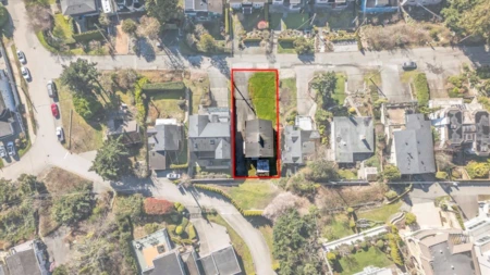 Outdoor Deck Photo of 14667 W Beach Avenue, White Rock, BC