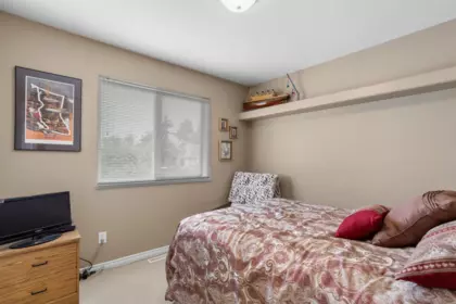 Guest Bathroom Photo of 23635 Dewdney Trunk Road, Maple Ridge, BC
