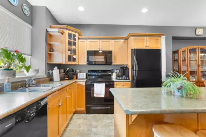 Kitchen Island Photo of 23635 Dewdney Trunk Road, Maple Ridge, BC
