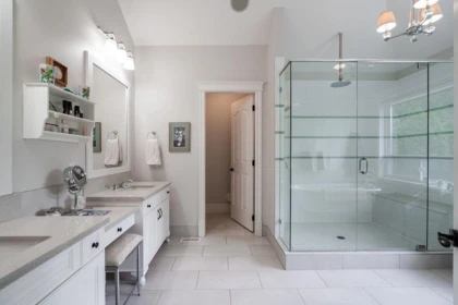 Mudroom Photo of 136 Deerview Lane, Anmore, BC