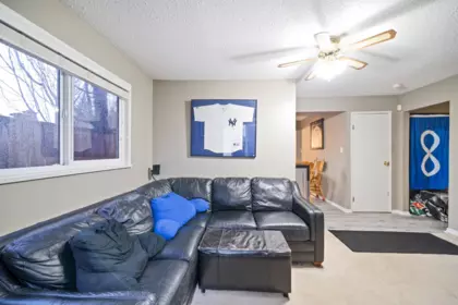 Entry Foyer Photo of 6632 Baker Road, Delta, BC