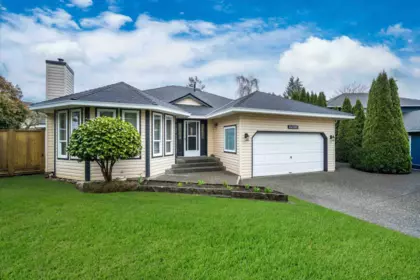 14086 17 Avenue, Surrey, BC, Surrey — Single Family Residence for sale