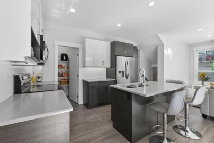 Mudroom Photo of 8 43680 Chilliwack Mountain Road, Chilliwack, BC