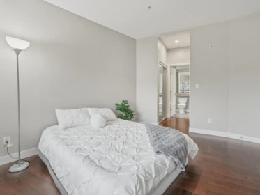Bedroom 3 Photo of 201 2664 Kingsway Avenue, Port Coquitlam, BC