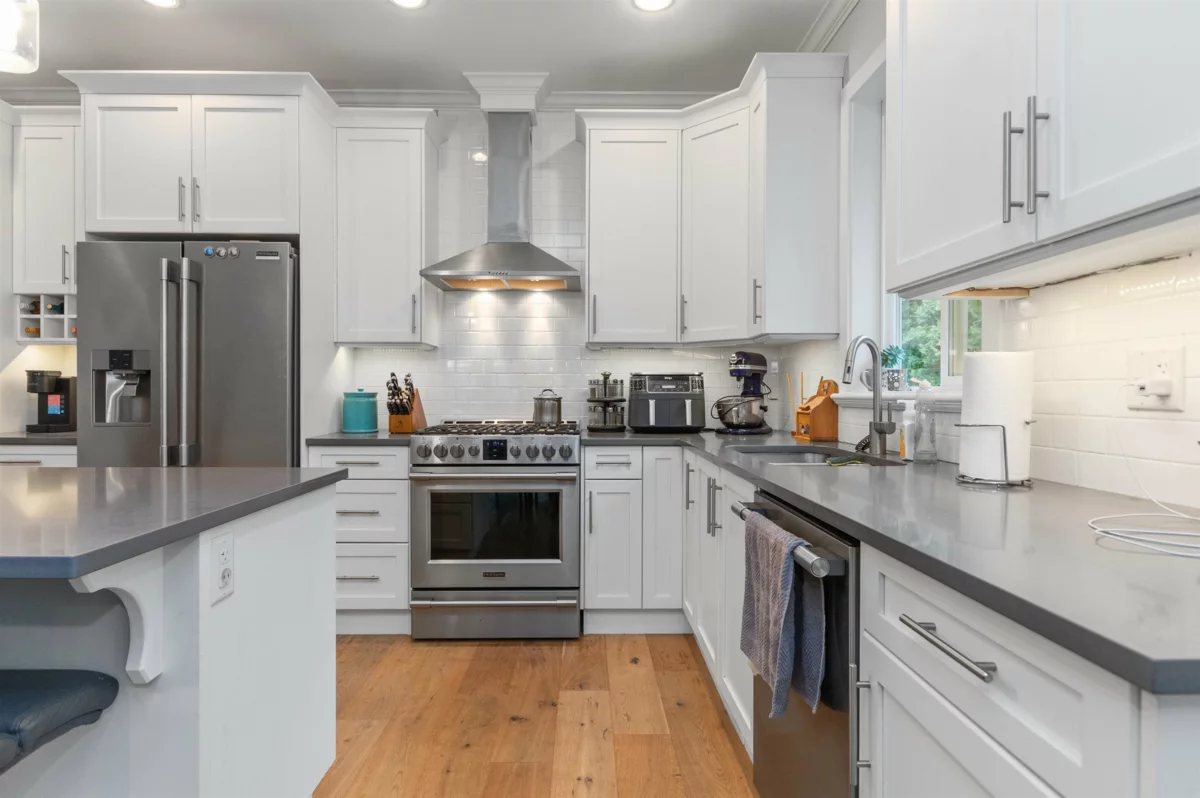 Kitchen Photo of 66044 Ogilview Drive, Hope, BC
