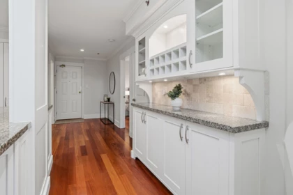 Breakfast Nook Photo of 302 2455 Bellevue Avenue, West Vancouver, BC