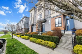 15 1938 North Parallel Road, Abbotsford, BC